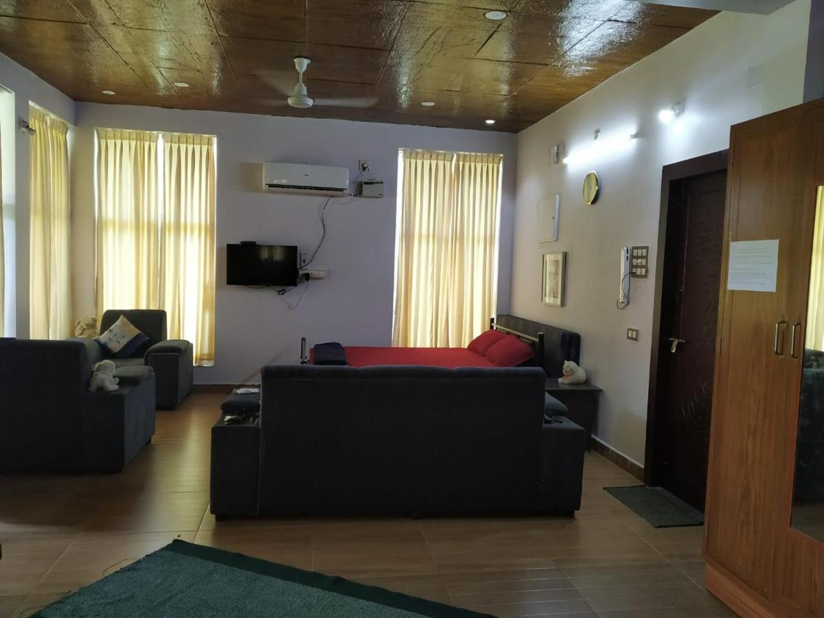Waves Beach House Puducherry Zewnętrze zdjęcie